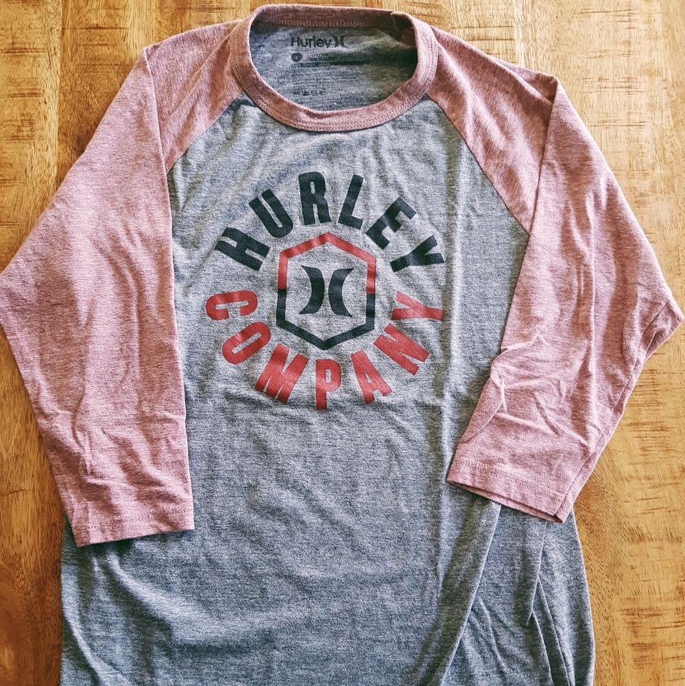 Hurley 3/4 Shirt (Large)